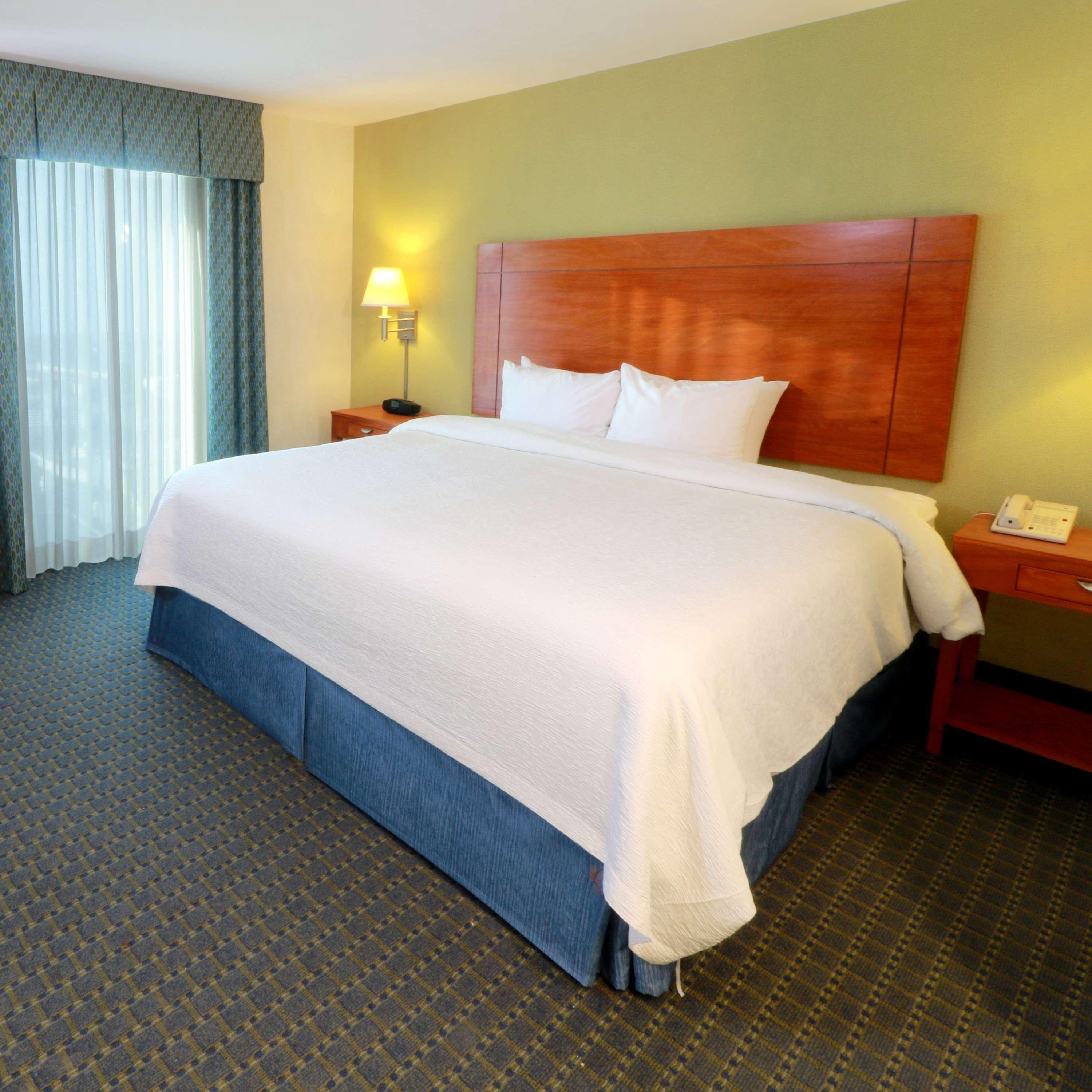 Отель Hampton By Hilton Reynosa Zona Industrial Экстерьер фото