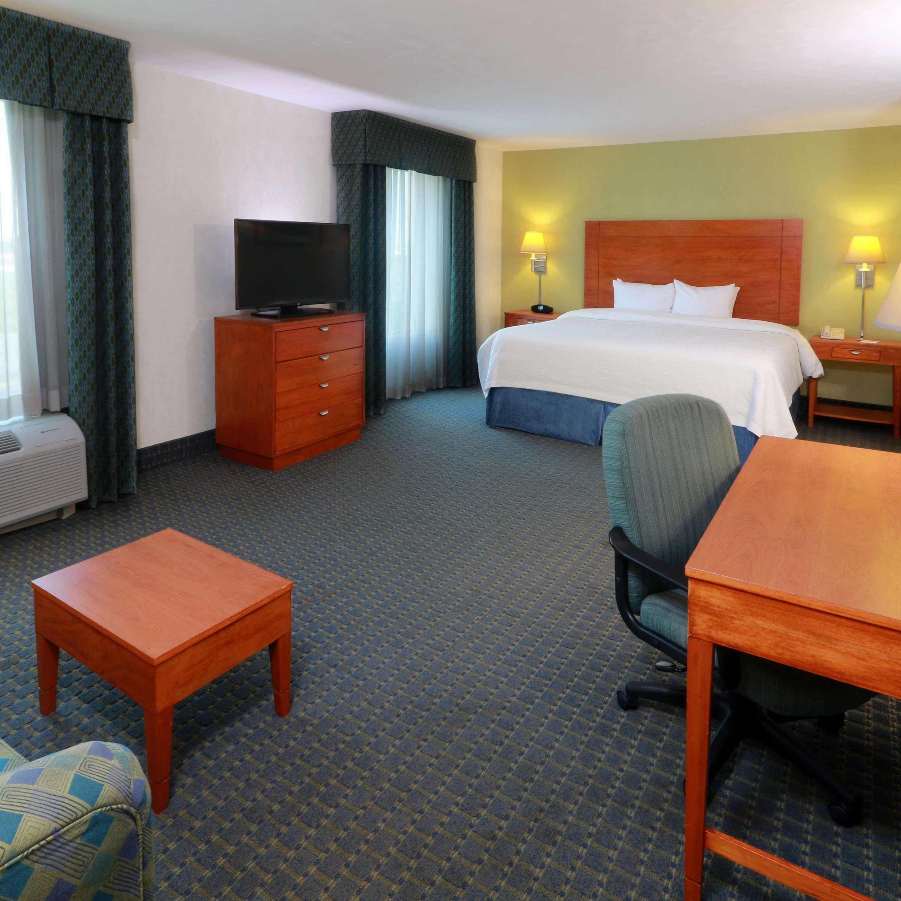 Отель Hampton By Hilton Reynosa Zona Industrial Экстерьер фото