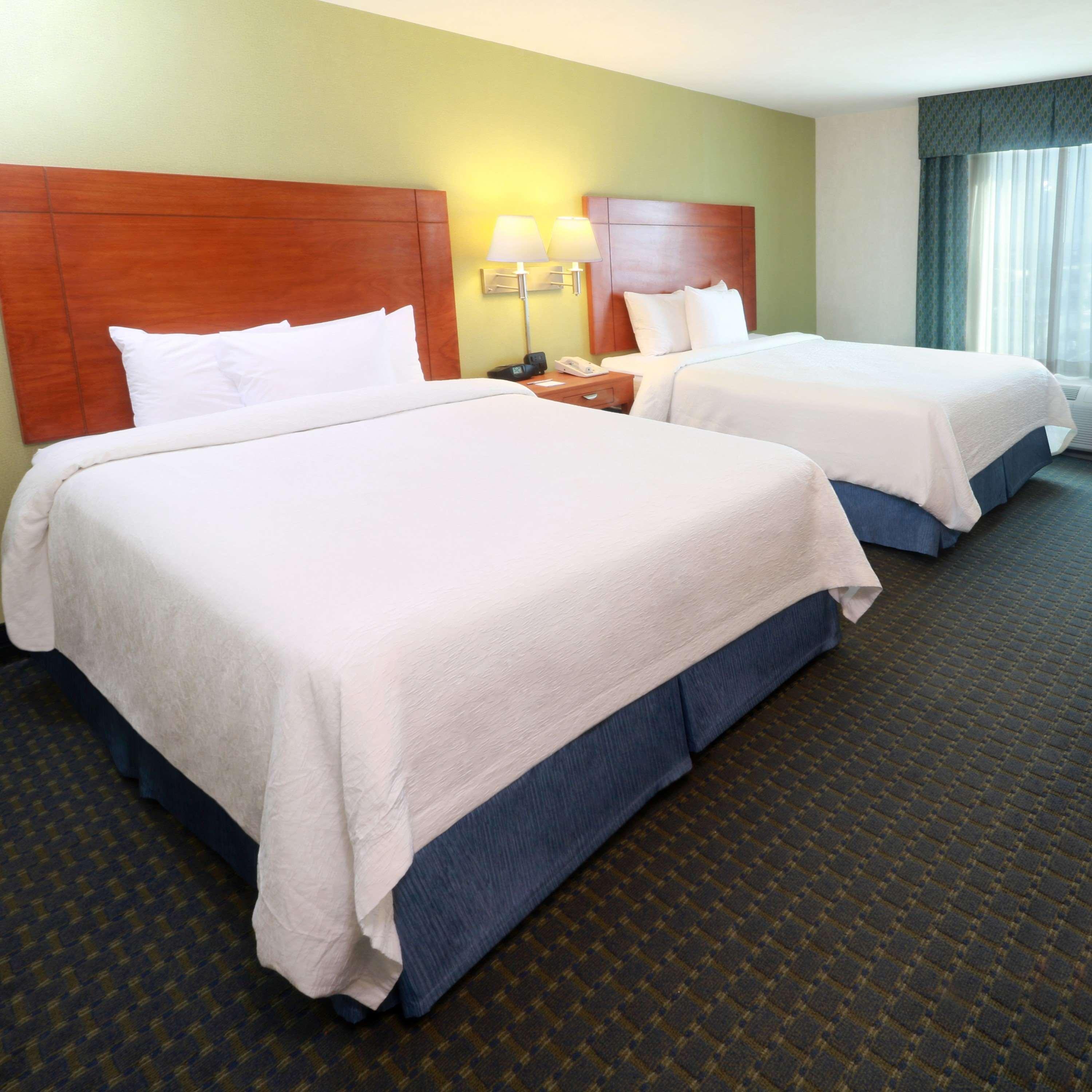 Отель Hampton By Hilton Reynosa Zona Industrial Экстерьер фото