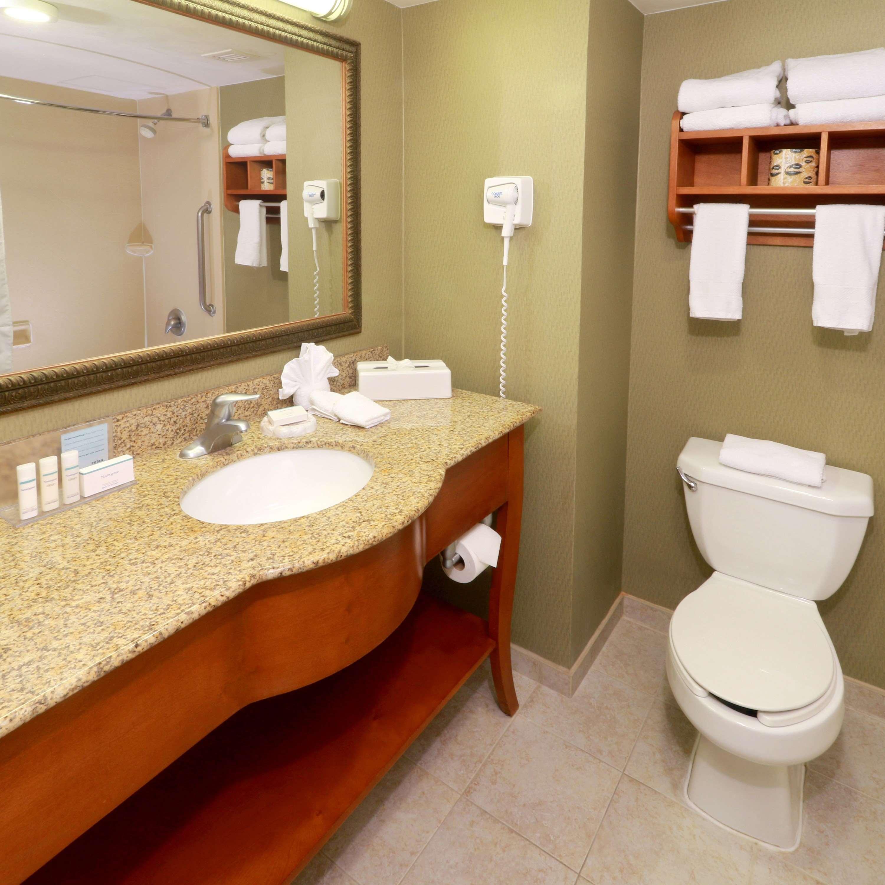 Отель Hampton By Hilton Reynosa Zona Industrial Экстерьер фото