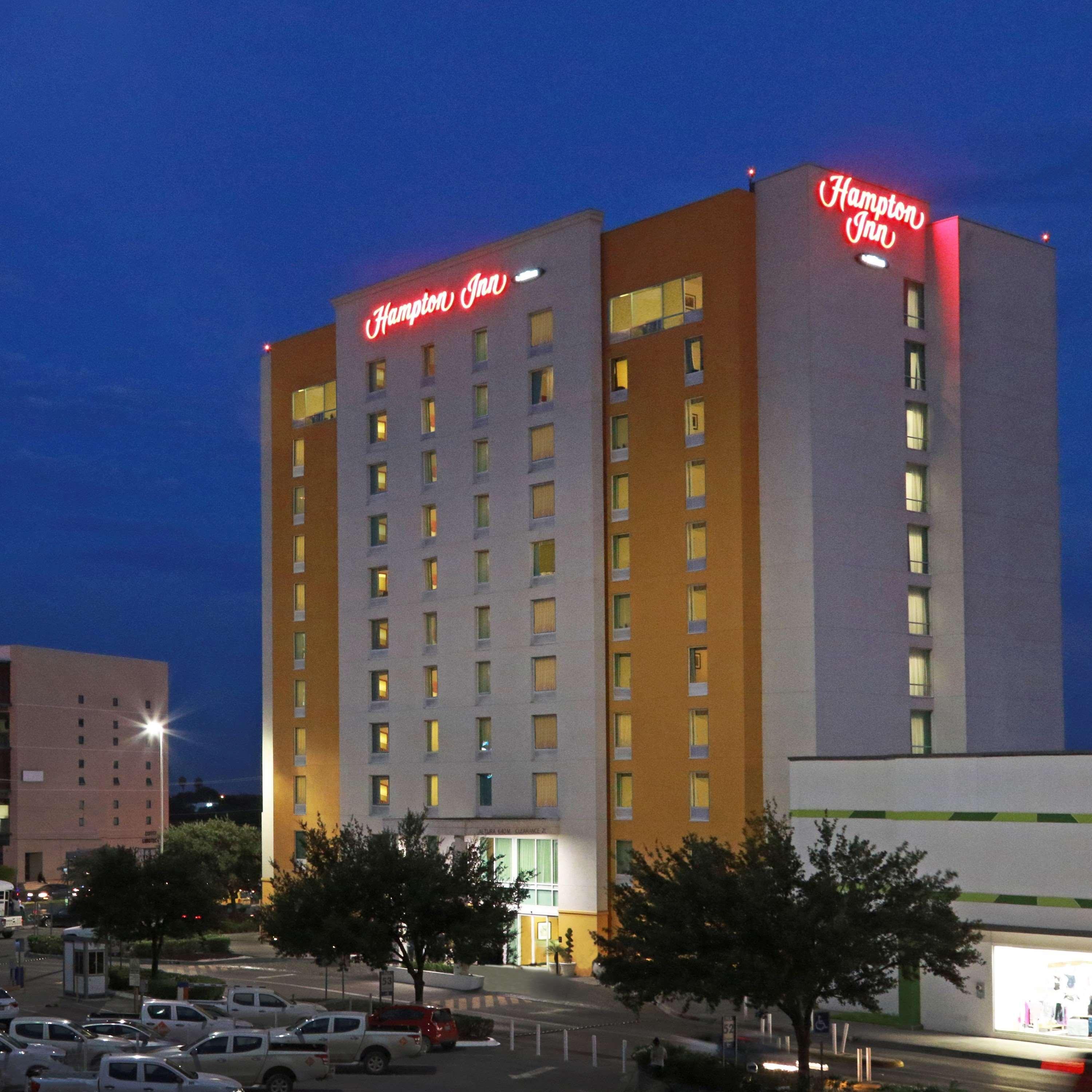 Отель Hampton By Hilton Reynosa Zona Industrial Экстерьер фото