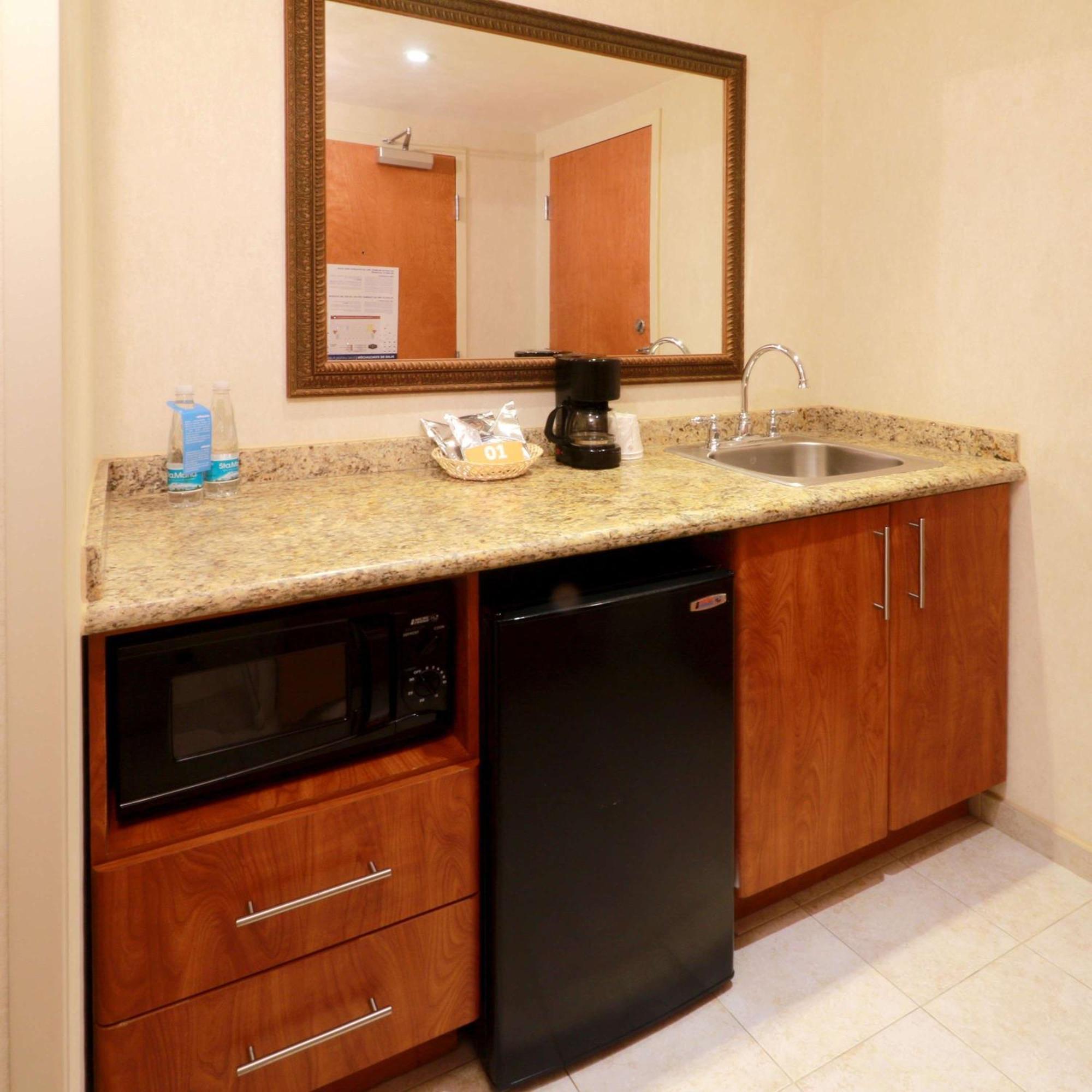 Отель Hampton By Hilton Reynosa Zona Industrial Экстерьер фото